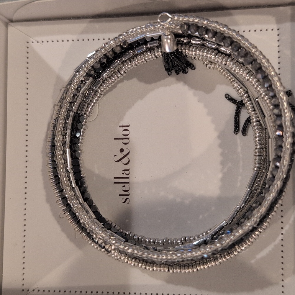 NWT Stella & Dot Celine Wrap Bracelet Silver OS - Picture 3 of 5